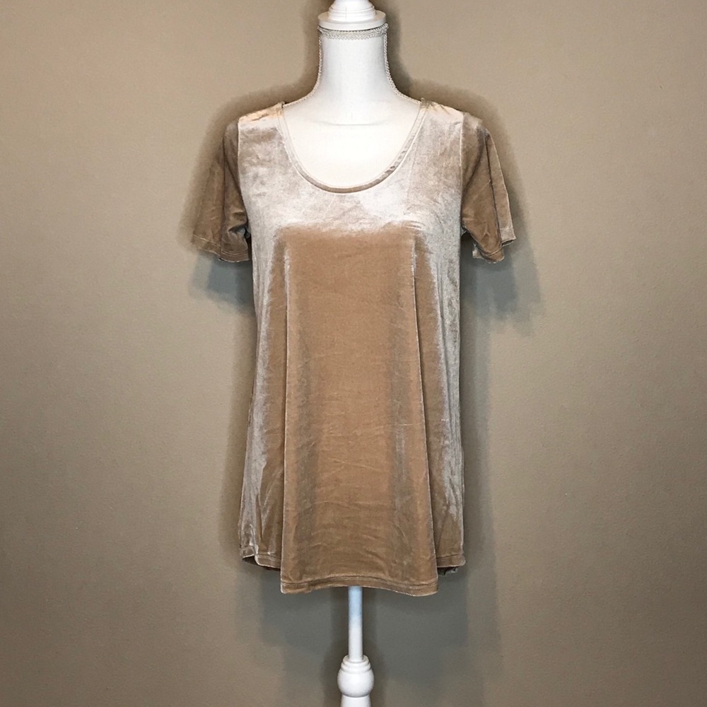 💕 Velvet T-Shirt